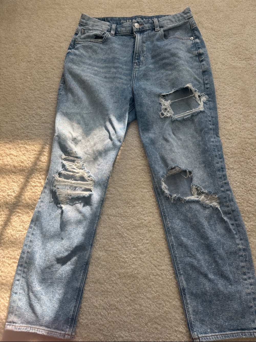 American Eagle Outfitters Light Blue Distressed Boyfriend Jeans
